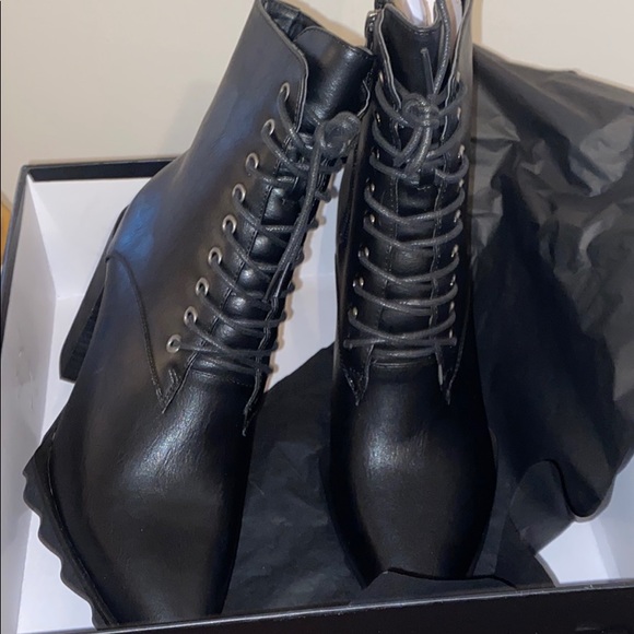 Dolls Kill Shoes - Lamoda black booties/ Witchy boots 🦇